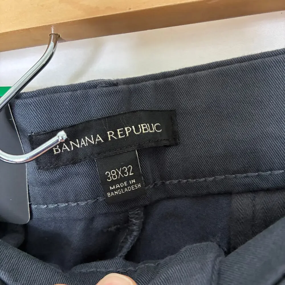 Banana Republic Gray Chino Pants Straight Leg 98% Cotton NWT Mens 38X32